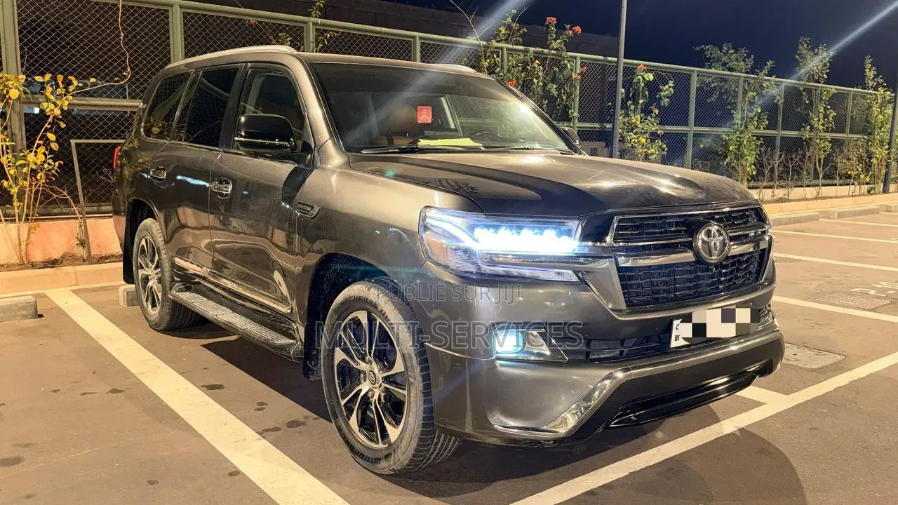 Toyota Land Cruiser 2015 Noir Mat