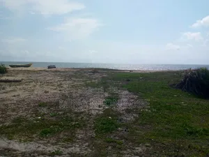 Parcelle a Vendre Au Bord De La Mer