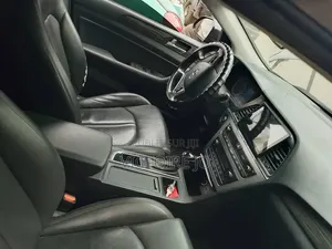 Toyota RAV4 2017 Noir