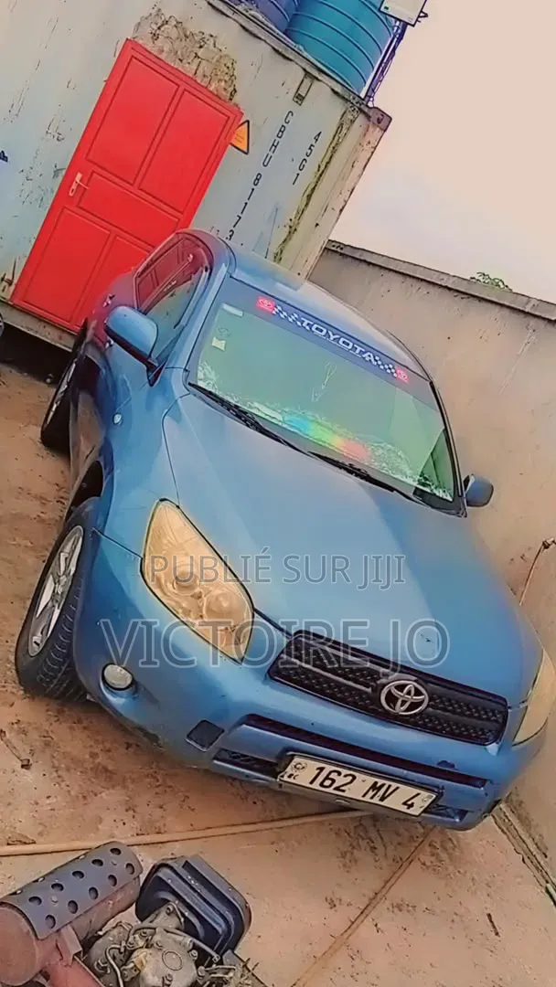 Toyota RAV4 2016 Bleu