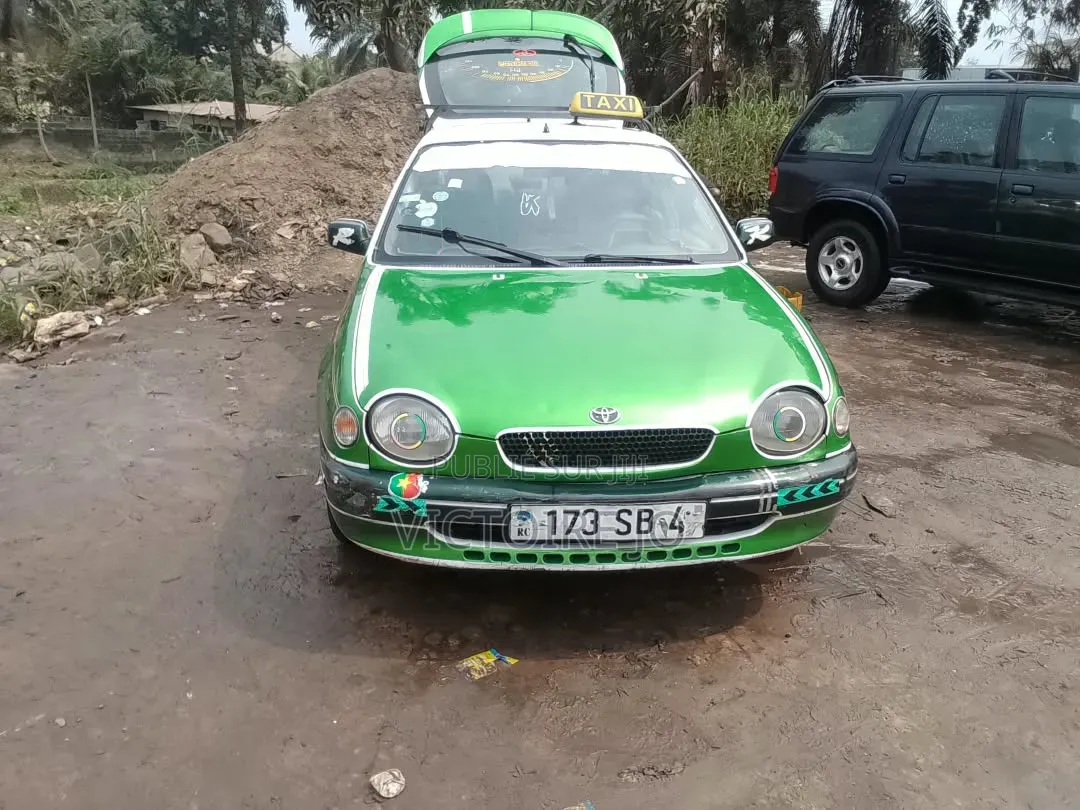 Toyota Corolla 2017 Vert