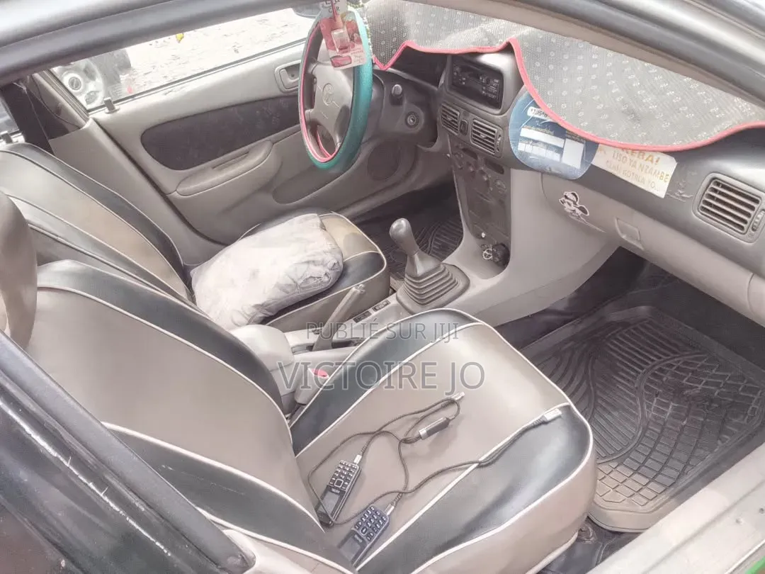 Toyota Corolla 2017 Vert