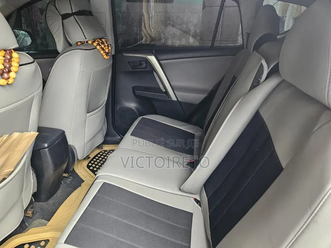Toyota RAV4 2016 Gris