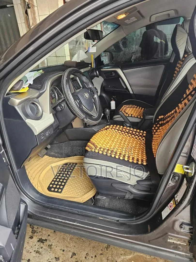Toyota RAV4 2016 Gris