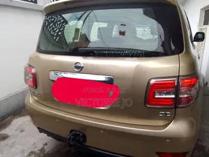 Nissan Patrol 2014 Jaune