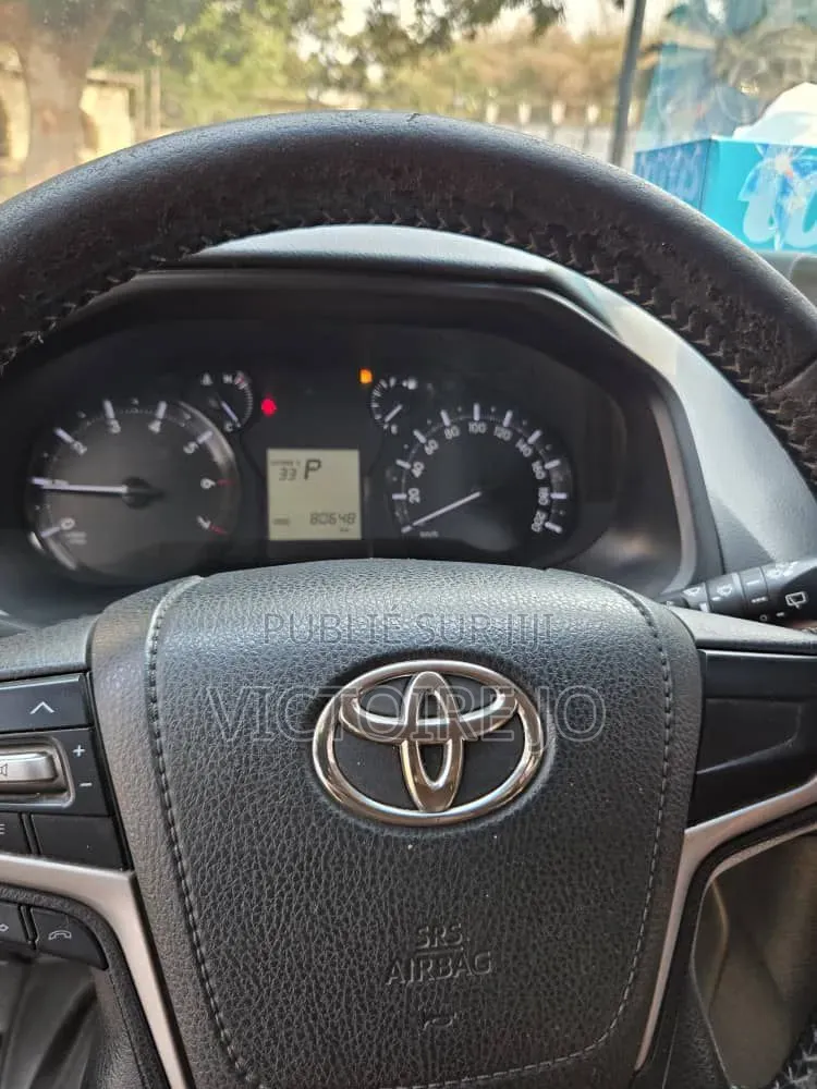 Toyota Land Cruiser Prado 2020 Gris