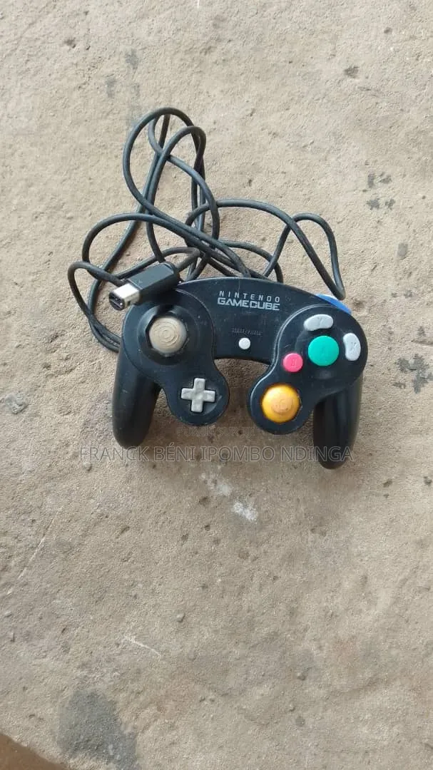 Vente d'Une Manette Nintendo GameCube