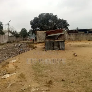 Parcelle À Vendre – Mont Kamba