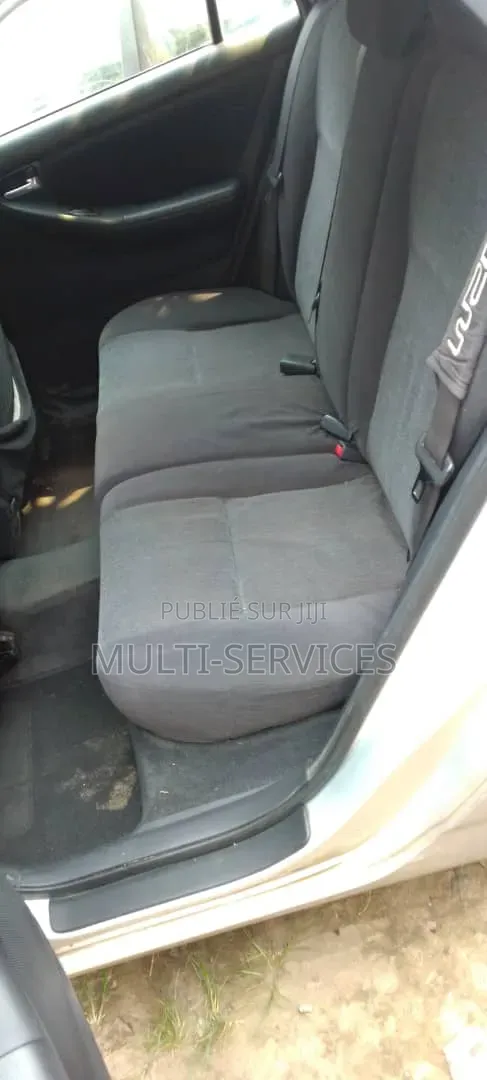 Toyota Corolla 2018 Gris