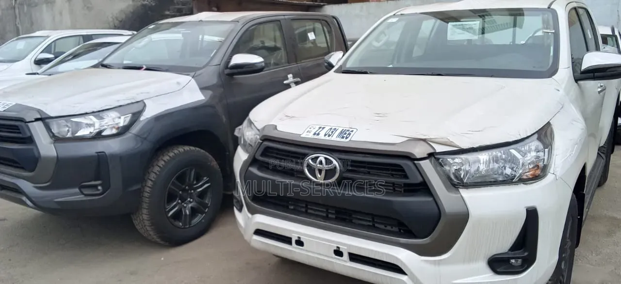 Toyota RAV4 2023 Blanc