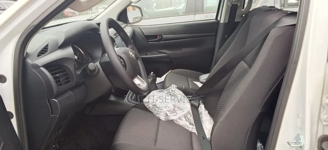 Toyota RAV4 2023 Blanc