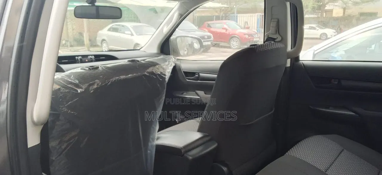 Toyota RAV4 2023 Blanc