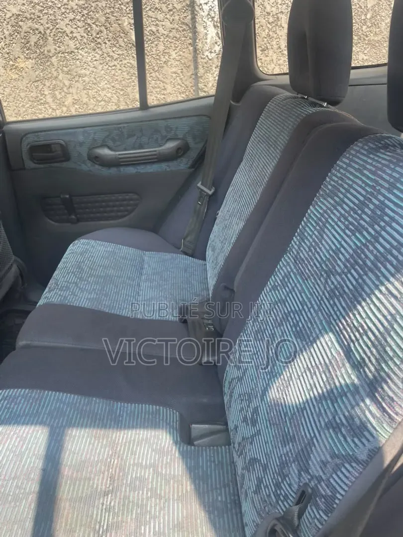 Toyota RAV4 2017 Bleu