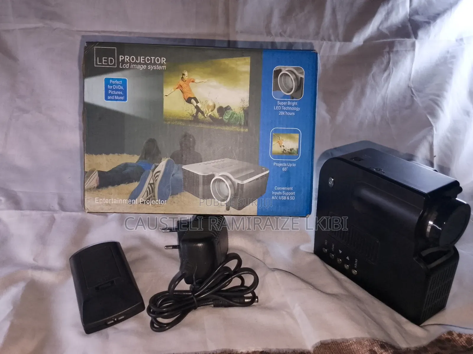 Projecteur Led Multimédia – Hdmi/Usb/Sd – Télécommande Incluse