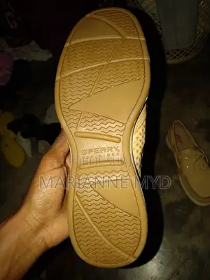 Chaussure Bateau À La Silhouette Classique