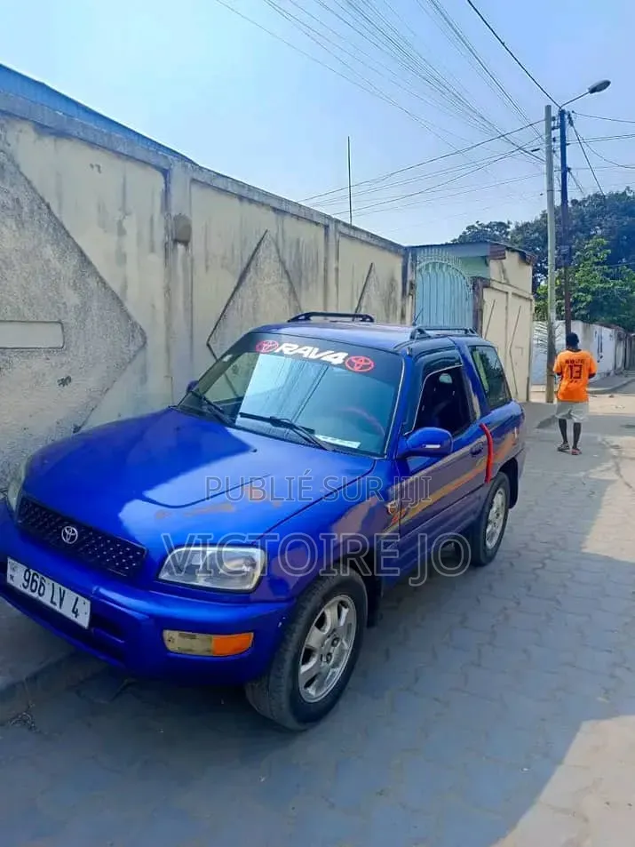 Toyota RAV4 2016 Bleu