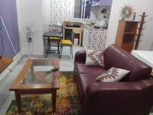 Des Studios Meublés Équipés