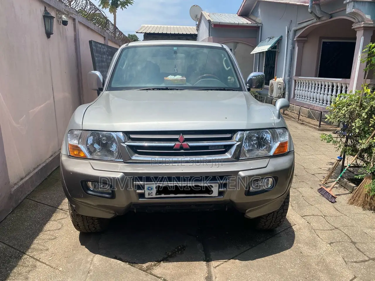 Mitsubishi Pajero 2009 Gris