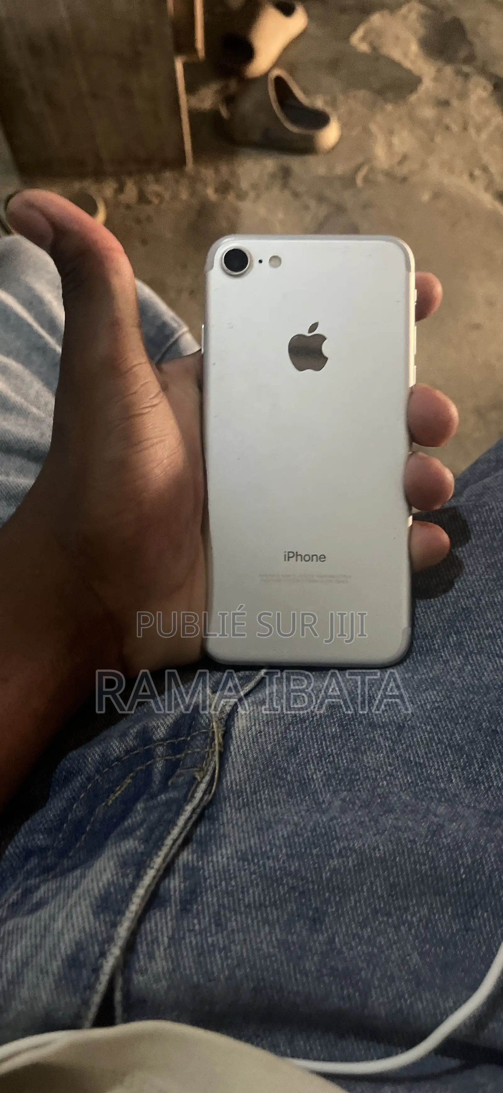 Nouveau Apple iPhone 7 32 GB Blanc