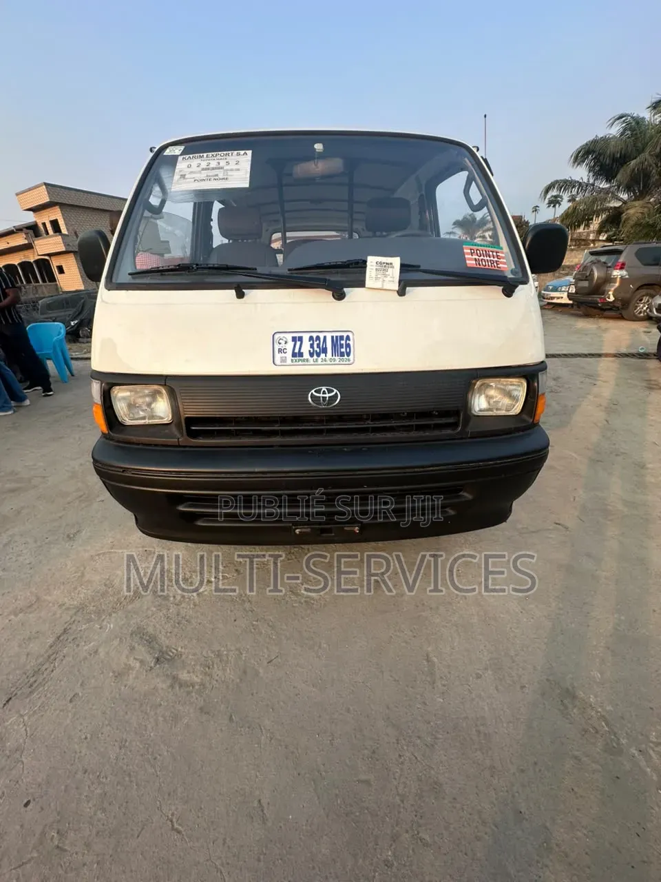 Toyota HiAce 2015 Bleu