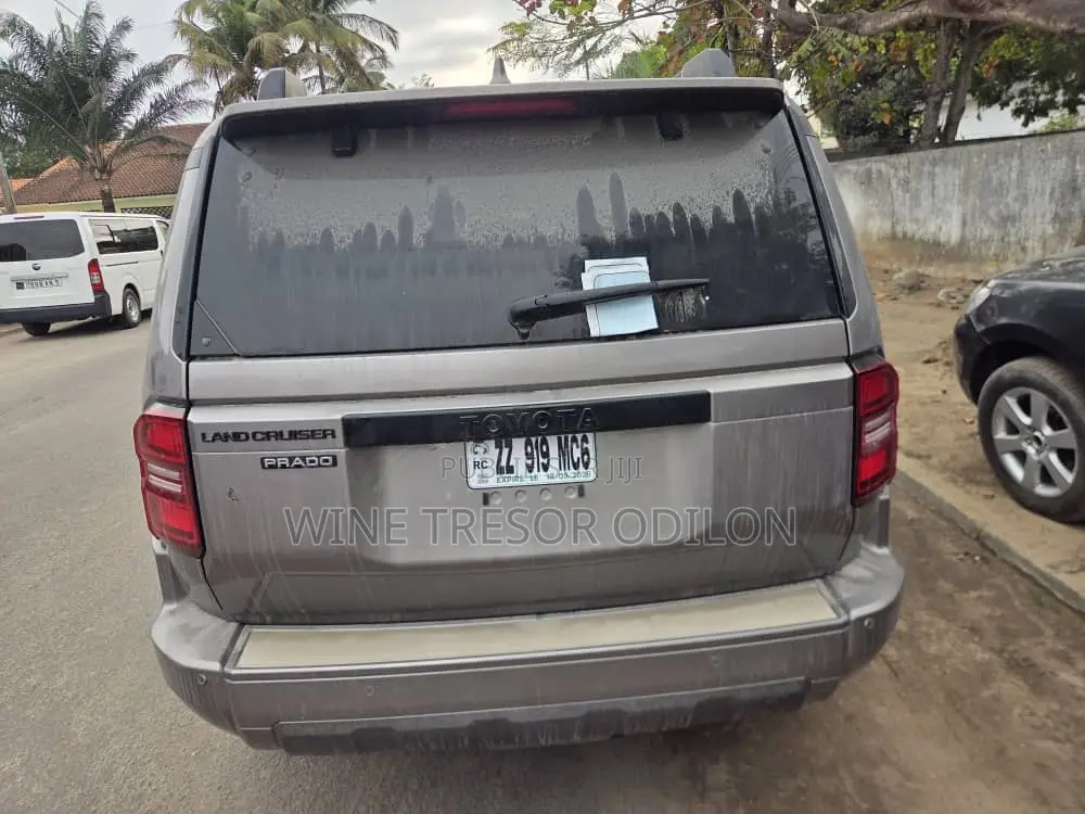 Nouveau Toyota Land Cruiser Prado VX-L 2026 Gris