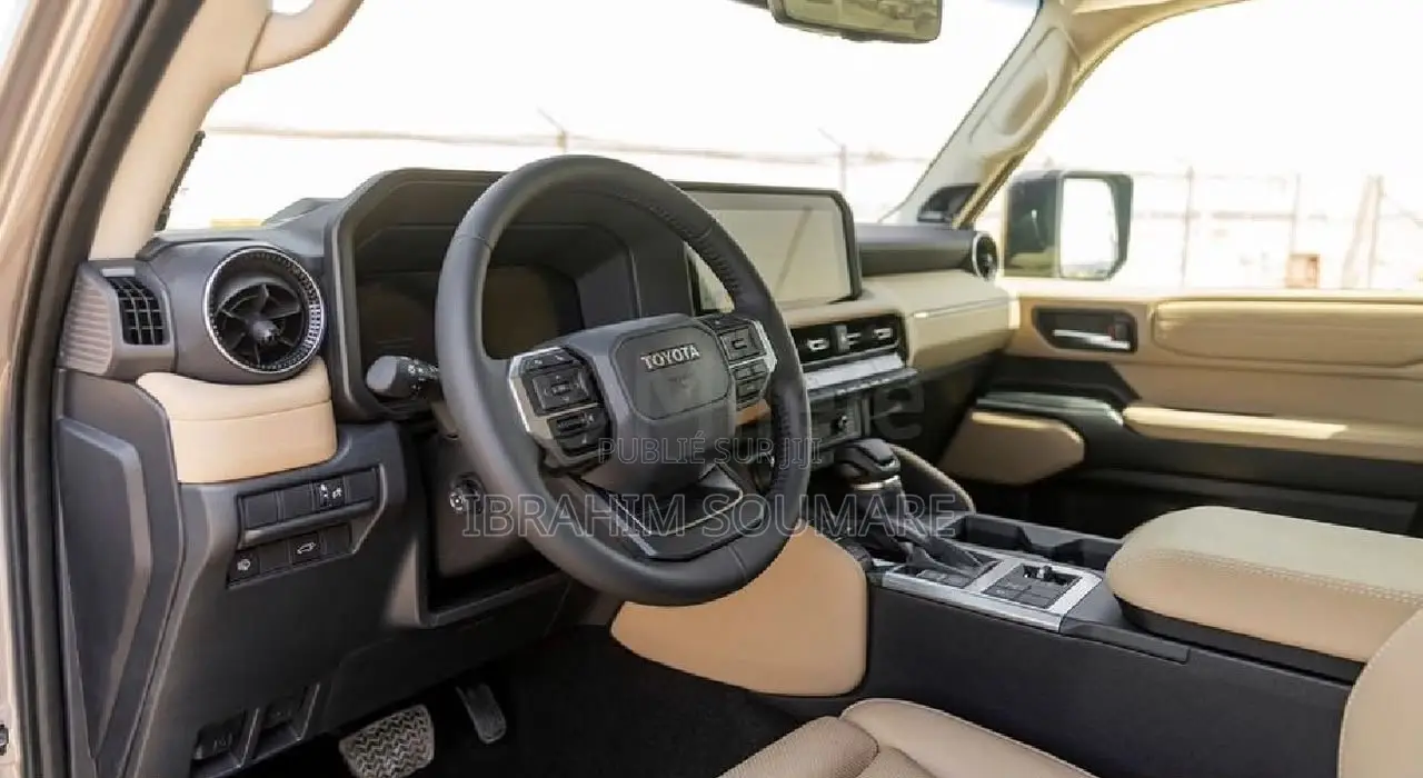 Nouveau Toyota Land Cruiser Prado 2025 Gris