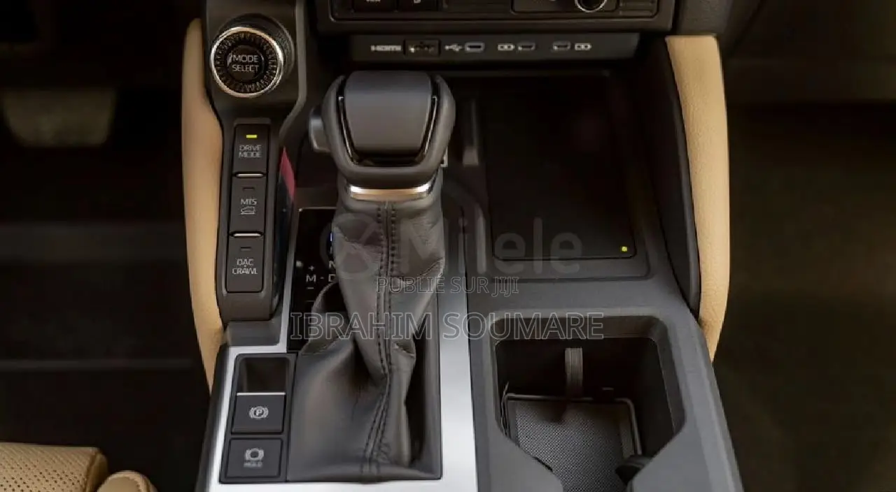 Nouveau Toyota Land Cruiser Prado 2025 Gris