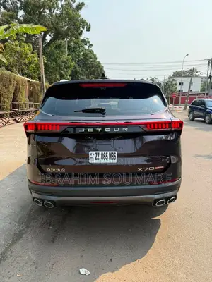 Jetour X70 Plus 2022 Bordeaux