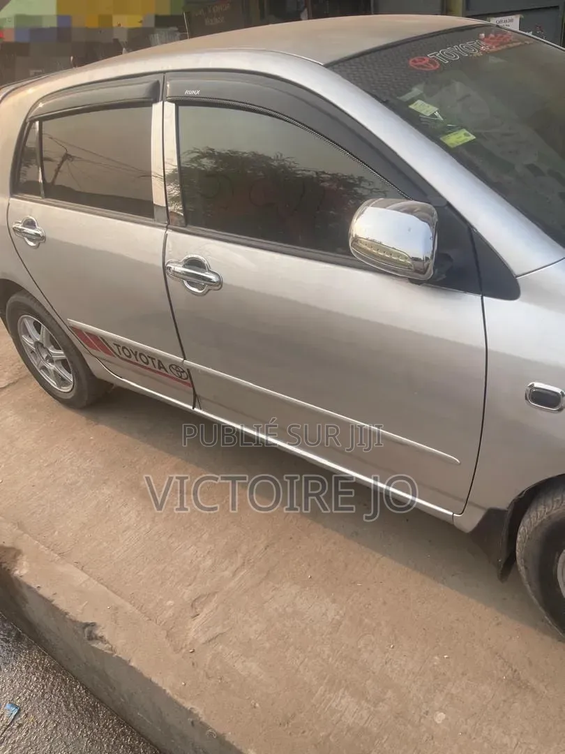 Toyota Corolla 2016 Gris