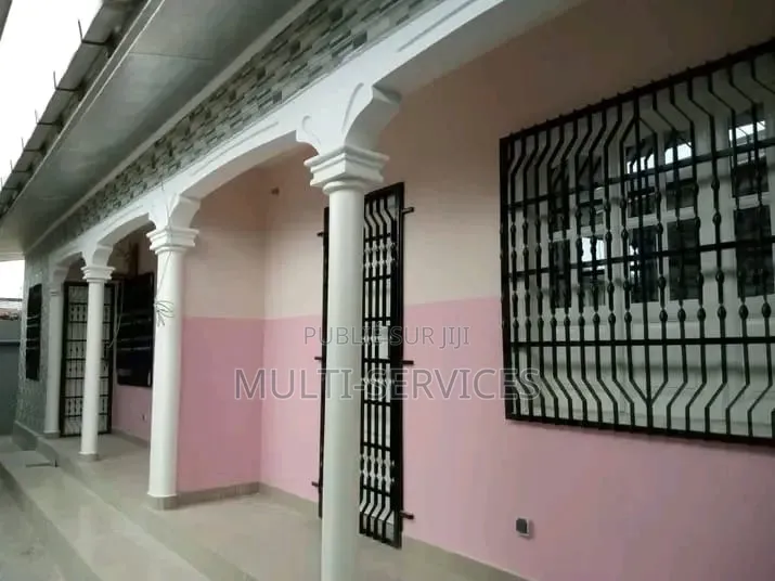 5chbre Appartement dans Multiservices, Tié-Tié à Vendre