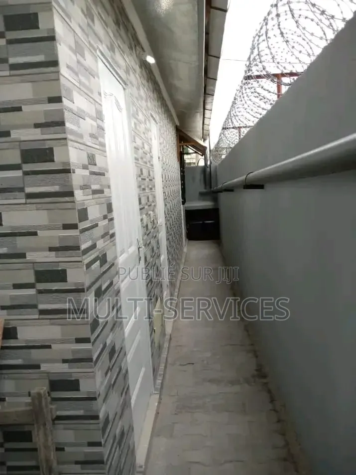 5chbre Appartement dans Multiservices, Tié-Tié à Vendre