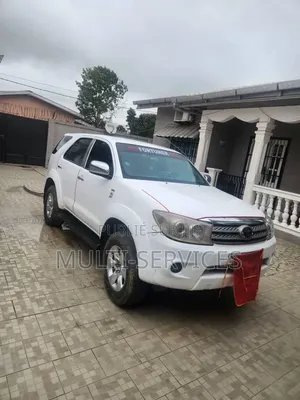 Toyota Fortuner 2016 Blanc