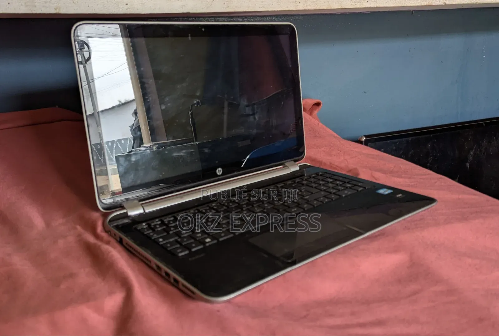 HP Pavilion TouchSmarT 15 8GB Intel Core 3 HDD 256GB