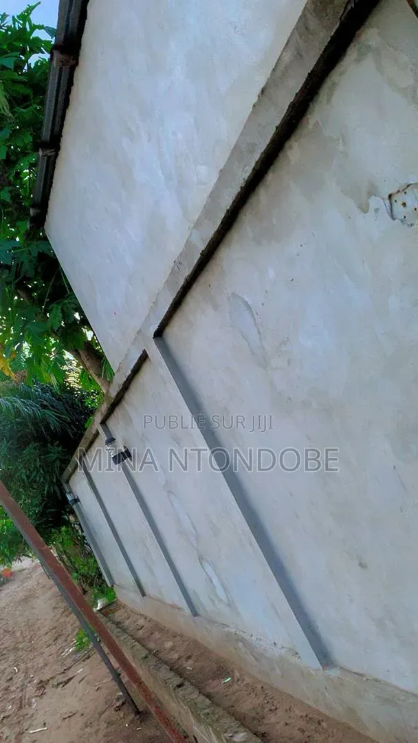4chbre Maison de ville/terrasse dans Djiri à Vendre
