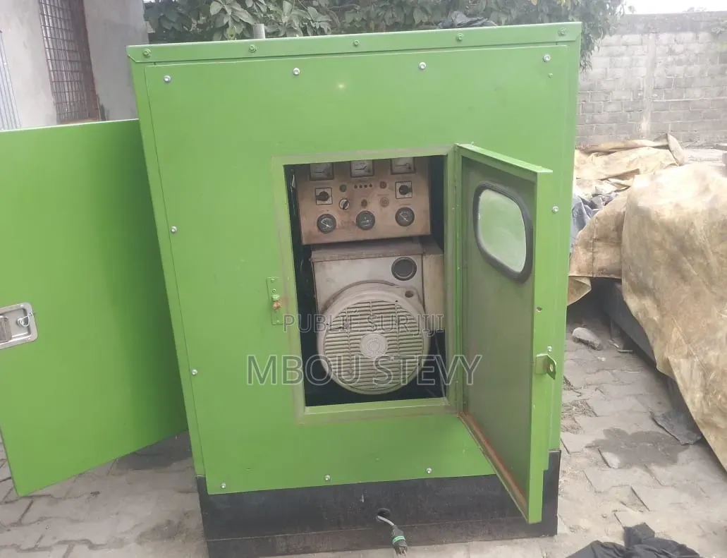 Mise en Vente d'Un Moteur De Marque Perkins Puissance 30 kVA