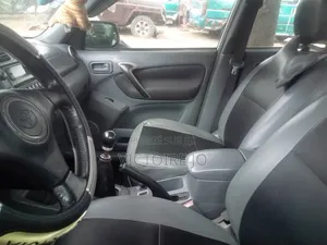 Toyota RAV4 2017 Gris