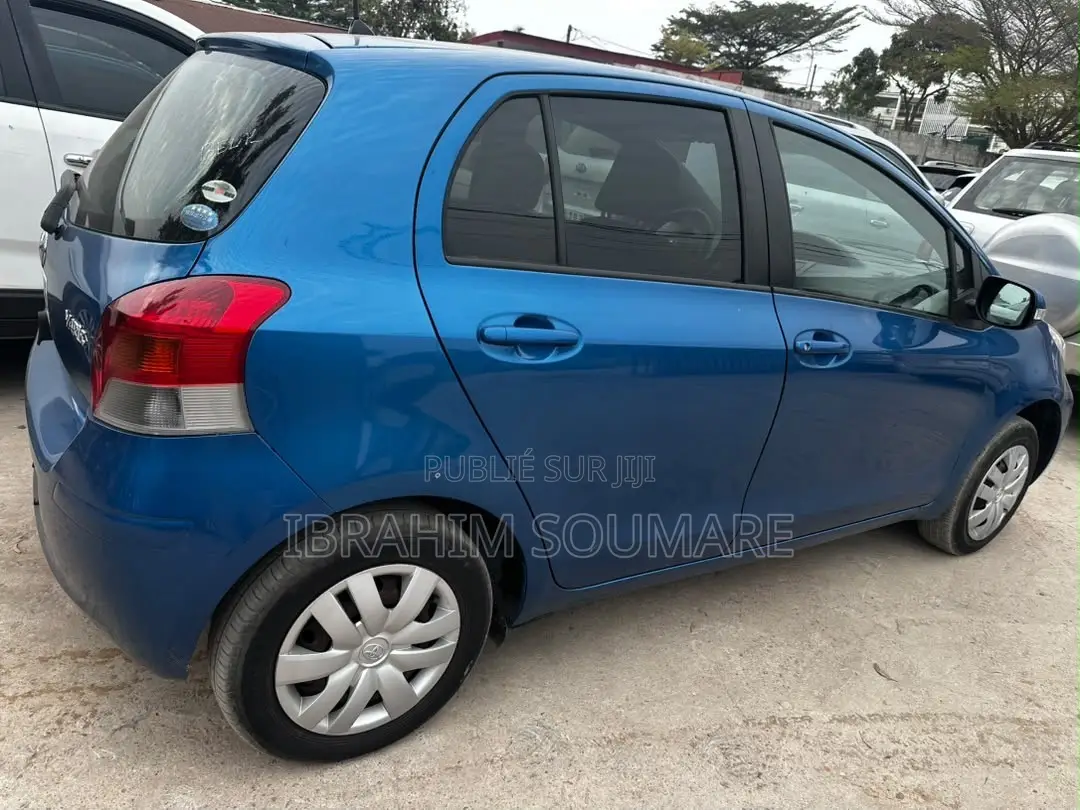 Toyota Yaris 2010 Bleu