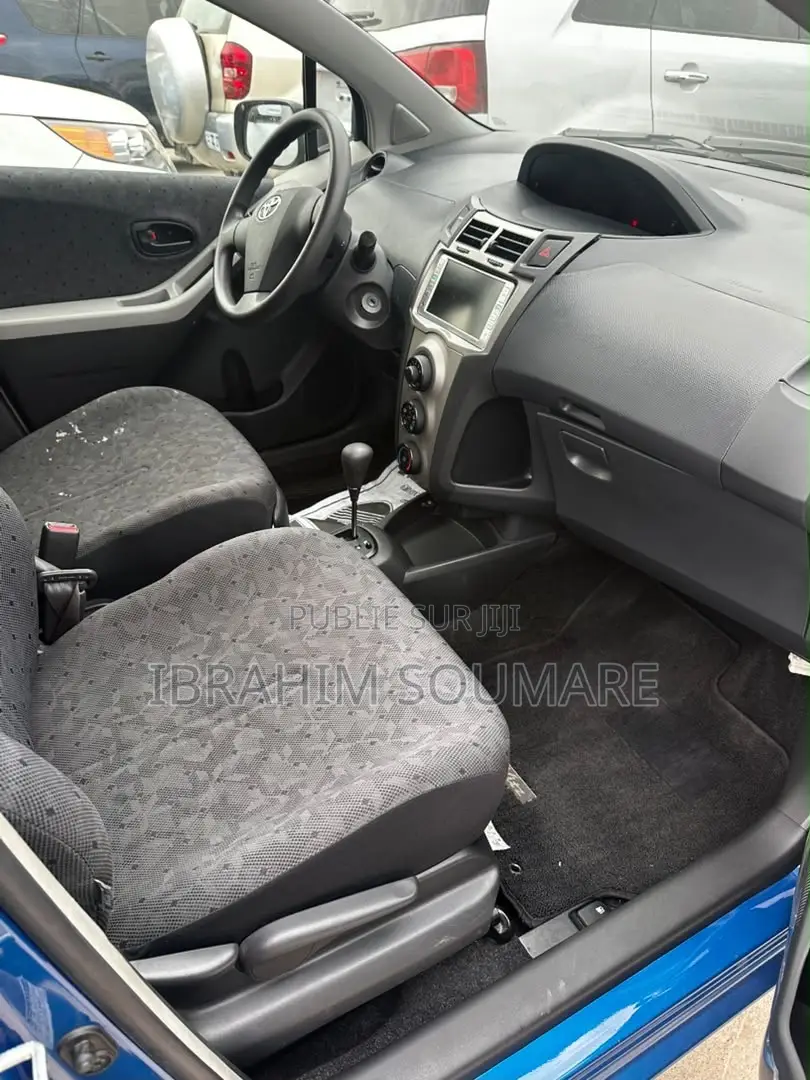 Toyota Yaris 2010 Bleu