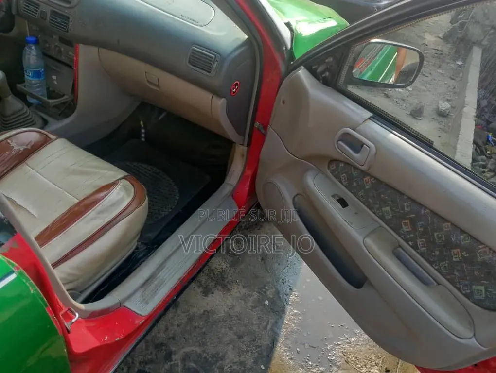 Toyota Corolla 2017 Vert