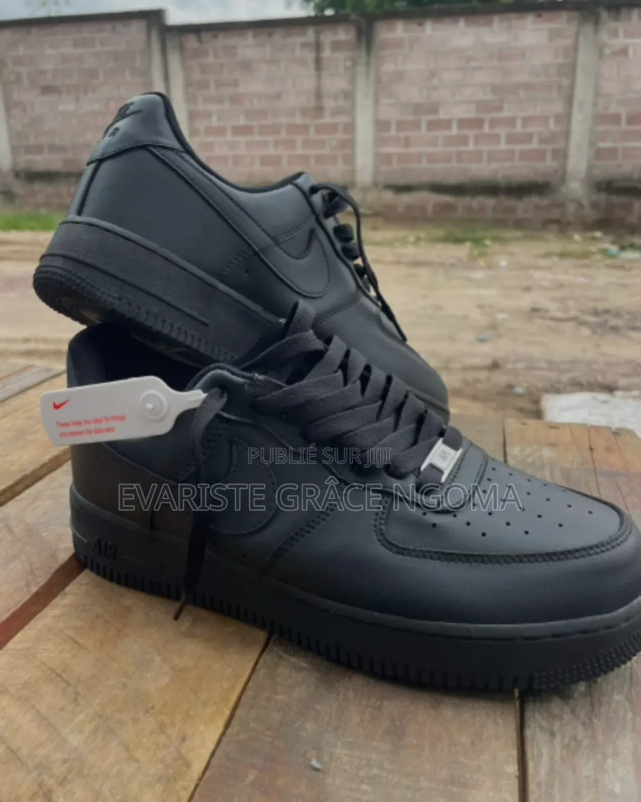 Fermé Et Autres Accessoires