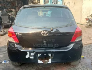 Toyota Yaris 2018 Noir