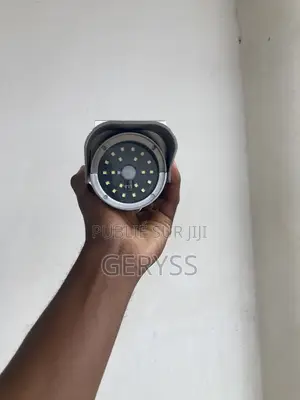 Projecteur Solaire LED Avec Détecteur De Mouvement - Effet Caméra