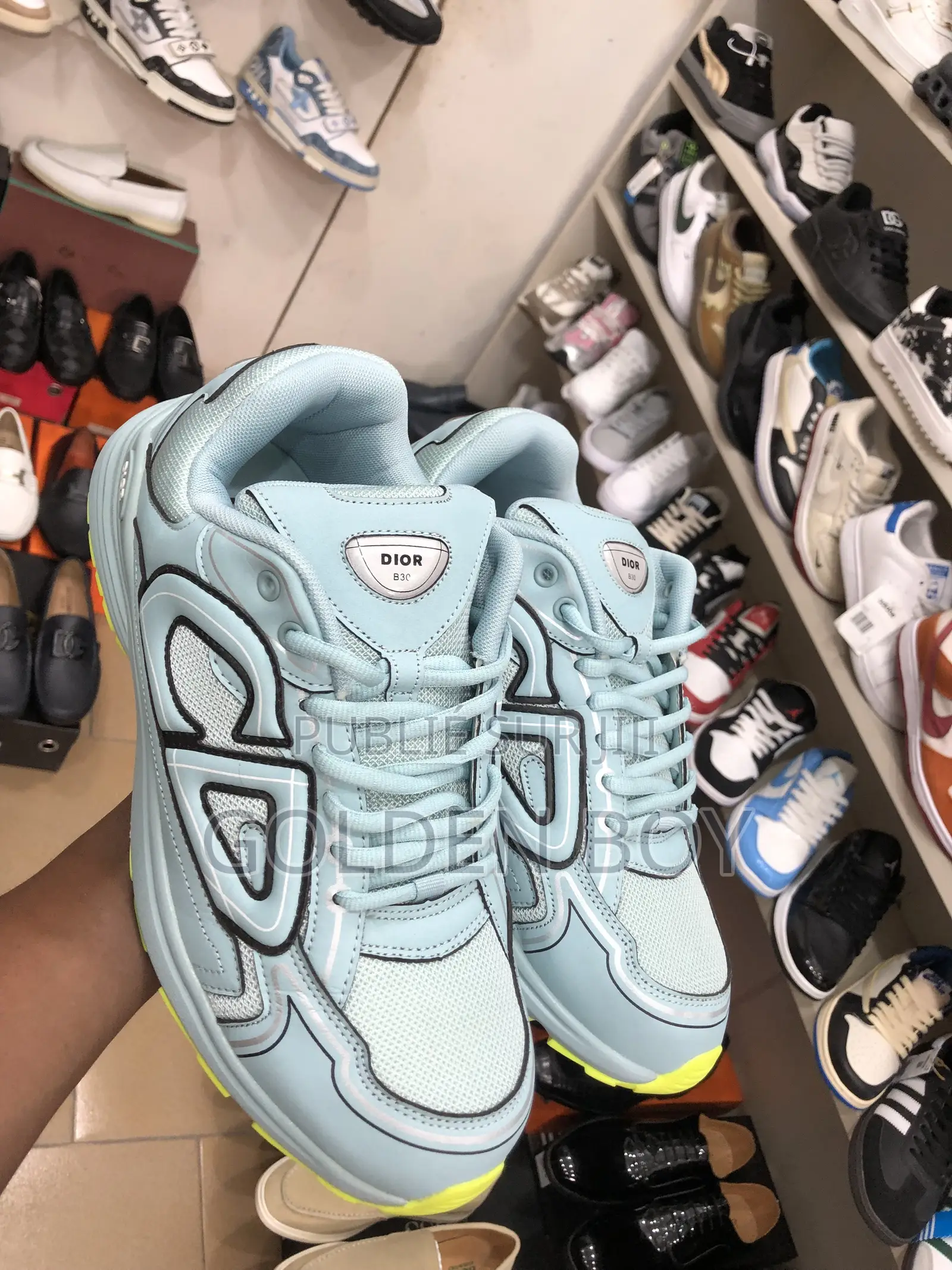 Christian Dior B30