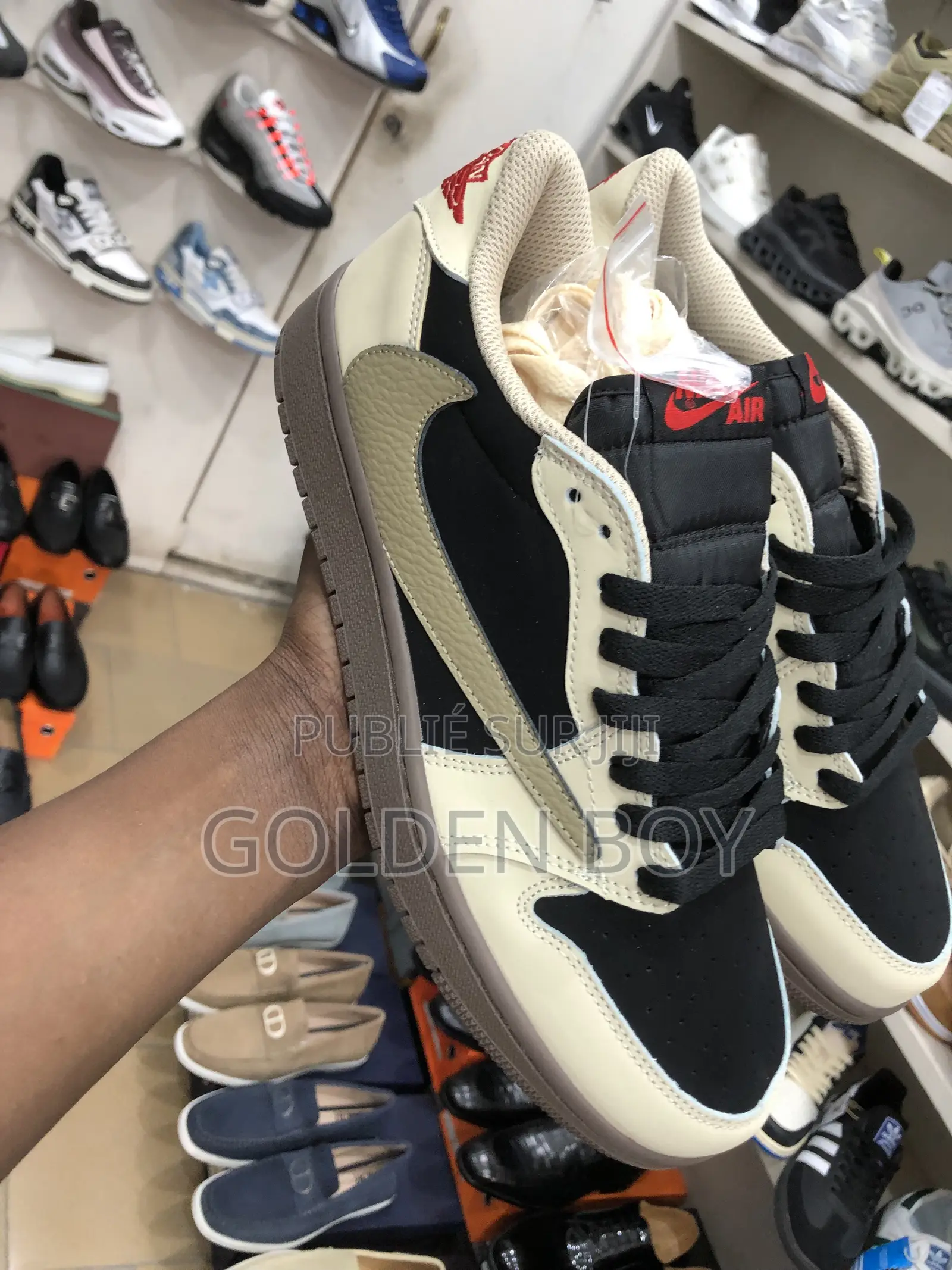 Nike Travis Scott