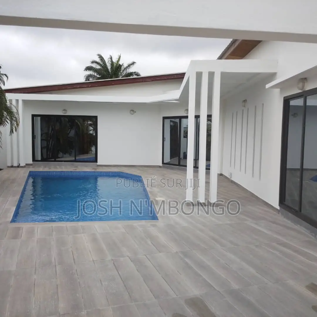 Luxueuse Villa À Vendre À Songolo