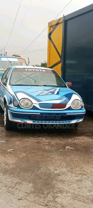 Toyota Corolla 2025 Bleu