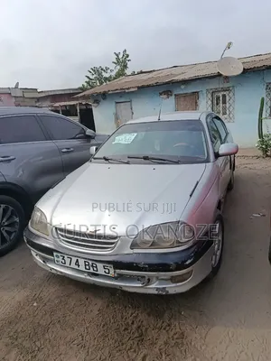 Toyota Corolla 2025 Bleu