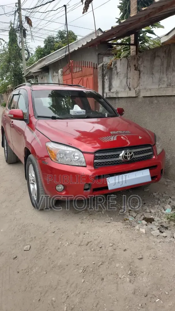 Toyota RAV4 2016 Rouge