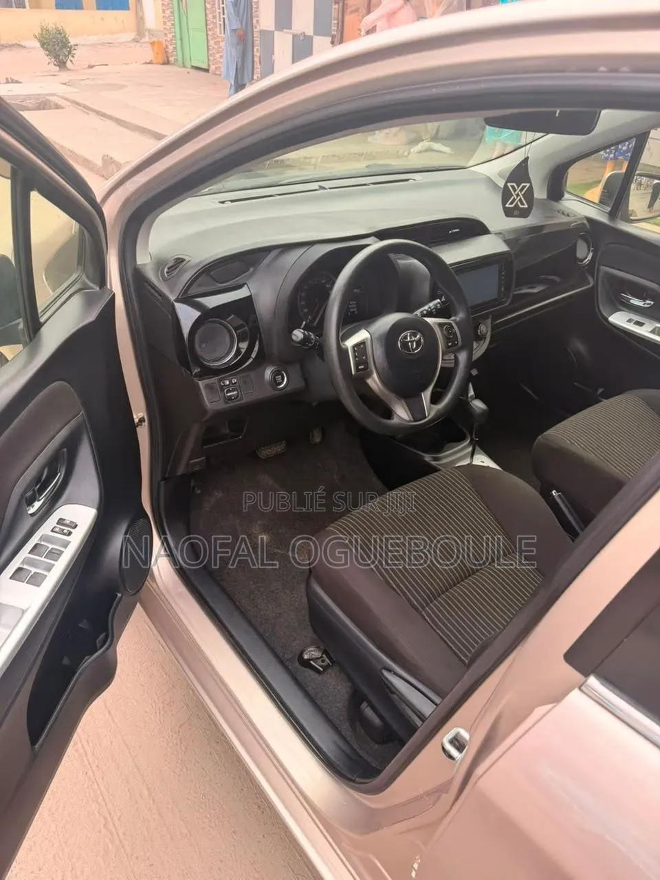 Toyota Vitz 2016 Autre