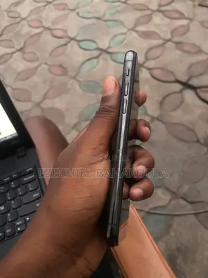 Pomme iPhone 11 Pro 64 GB Noir